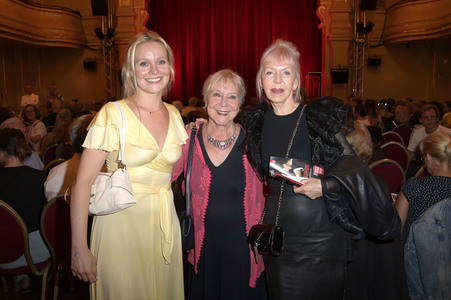 Theaterpremiere 'Die Tanzstunde' in Berlin