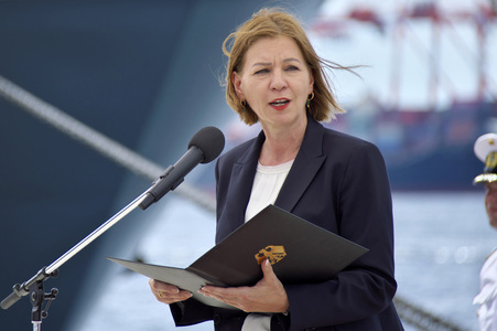 Ankunft von Schiffen der Deutschen Marine in Tokio