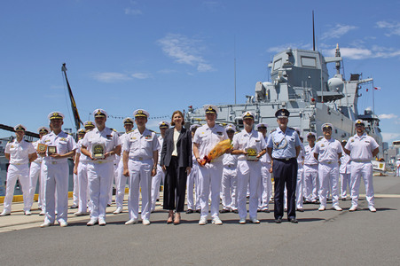 Ankunft von Schiffen der Deutschen Marine in Tokio