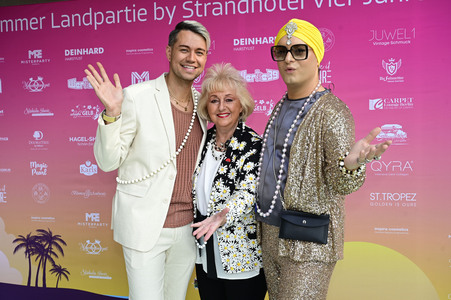 Landpartie Sommerfest mit Julian F.M. Stoeckel in Buckow