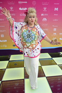 Landpartie Sommerfest mit Julian F.M. Stoeckel in Buckow