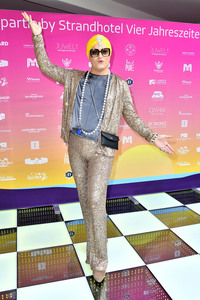 Landpartie Sommerfest mit Julian F.M. Stoeckel in Buckow