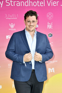 Landpartie Sommerfest mit Julian F.M. Stoeckel in Buckow