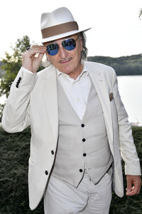 Landpartie Sommerfest mit Julian F.M. Stoeckel in Buckow