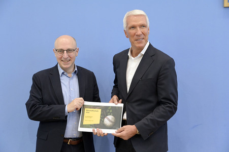 Bundespressekonferenz Wirtschaftsschutzbericht in Berlin