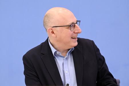 Bundespressekonferenz Wirtschaftsschutzbericht in Berlin