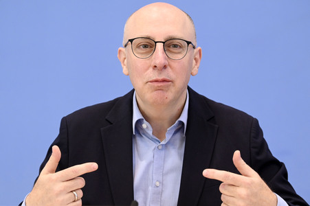 Bundespressekonferenz Wirtschaftsschutzbericht in Berlin