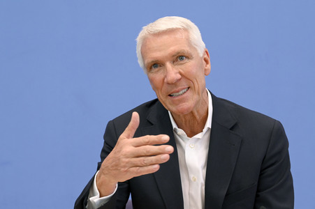 Bundespressekonferenz Wirtschaftsschutzbericht in Berlin