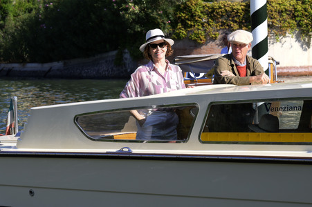 Abfahrt von Sigourney Weaver am Hotel Excelsior, Internationale Filmfestspiele von Venedig 2024