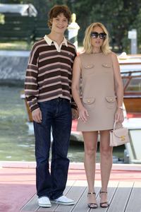 Abfahrt von Paul Kircher und Ludivine Sagnier vom Hotel Excelsior, Internationale Filmfestspiele von Venedig 2024