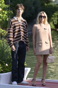 Abfahrt von Paul Kircher und Ludivine Sagnier vom Hotel Excelsior, Internationale Filmfestspiele von Venedig 2024