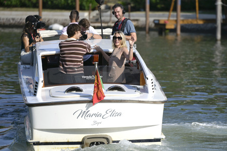 Abfahrt von Paul Kircher und Ludivine Sagnier vom Hotel Excelsior, Internationale Filmfestspiele von Venedig 2024