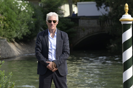 Ankunft von Richard Gere am Hotel Excelsior, Internationale Filmfestspiele von Venedig 2024