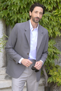 Ankunft von Adrien Brody am Hotel Excelsior, Internationale Filmfestspiele von Venedig 2024