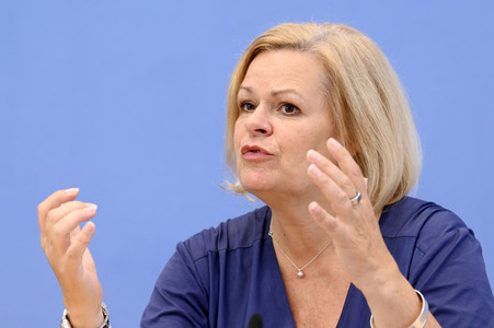 Bundespressekonferenz Bundeslagebild zur Organisierten Kriminalität 2023 in Berlin