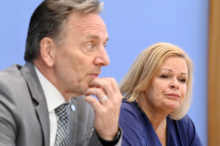 Bundespressekonferenz Bundeslagebild zur Organisierten Kriminalität 2023 in Berlin