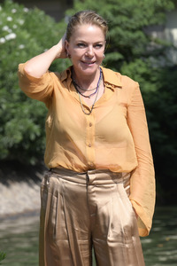 Ankunft von Claudia Gerini am Hotel Excelsior, Internationale Filmfestspiele von Venedig 2024