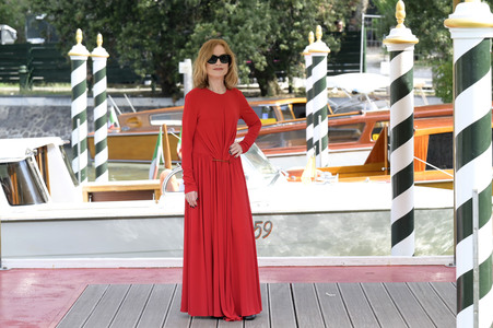 Ankunft von Isabelle Huppert am Hotel Excelsior, Internationale Filmfestspiele von Venedig 2024