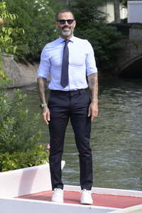 Ankunft von Katia Pedrotti und Ascanio Pacelli am Hotel Excelsior, Internationale Filmfestspiele von Venedig 2024