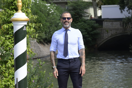 Ankunft von Katia Pedrotti und Ascanio Pacelli am Hotel Excelsior, Internationale Filmfestspiele von Venedig 2024