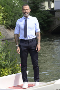 Ankunft von Katia Pedrotti und Ascanio Pacelli am Hotel Excelsior, Internationale Filmfestspiele von Venedig 2024