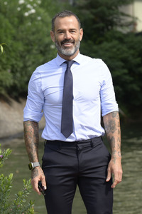 Ankunft von Katia Pedrotti und Ascanio Pacelli am Hotel Excelsior, Internationale Filmfestspiele von Venedig 2024