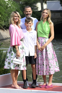 Ankunft von Katia Pedrotti und Ascanio Pacelli am Hotel Excelsior, Internationale Filmfestspiele von Venedig 2024