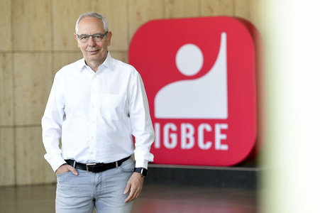 Fototermin mit Michael Vassiliadis in Hannover