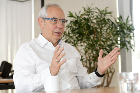 Fototermin mit Michael Vassiliadis in Hannover