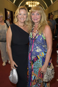 Theaterpremiere 'Stasi, Stress und Stolperfallen' in Berlin