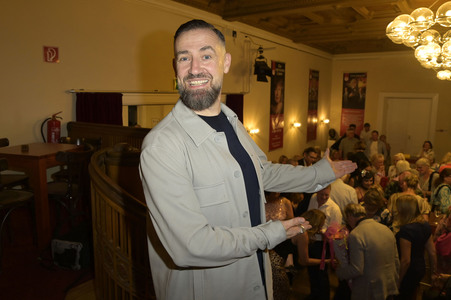 Theaterpremiere 'Stasi, Stress und Stolperfallen' in Berlin