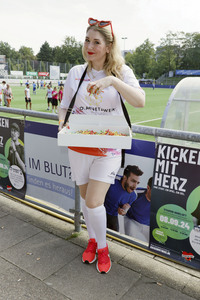 Benefiz-Fußballspiel 'Kicken mit Herz' 2024 in Hamburg