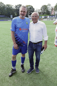 Benefiz-Fußballspiel 'Kicken mit Herz' 2024 in Hamburg