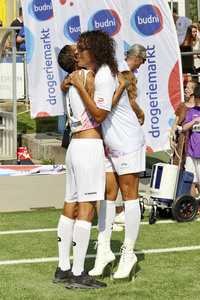 Benefiz-Fußballspiel 'Kicken mit Herz' 2024 in Hamburg