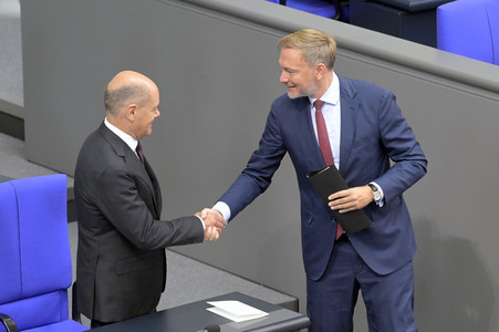 Feierstunde zum 75. Jahrestag der Konstituierung des ersten Deutschen Bundestages in Berlin