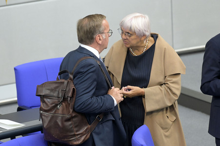 Feierstunde zum 75. Jahrestag der Konstituierung des ersten Deutschen Bundestages in Berlin