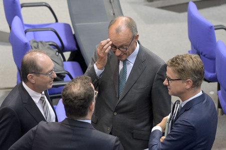 Feierstunde zum 75. Jahrestag der Konstituierung des ersten Deutschen Bundestages in Berlin