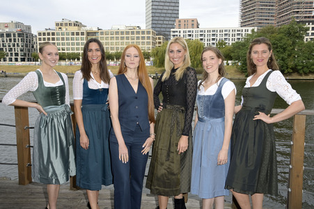 Fair Fashion Modenschau der Angermaier Greenline X Barbara Meier-Kollektion in Berlin