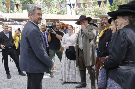 Markus Söder besucht den Cowboy-Club München