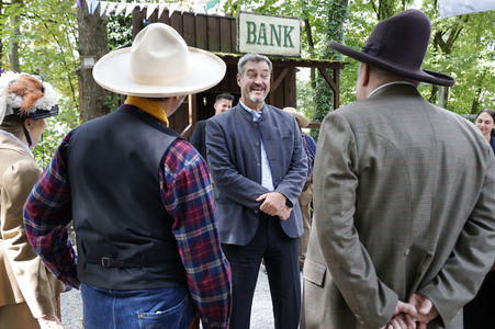 Markus Söder besucht den Cowboy-Club München