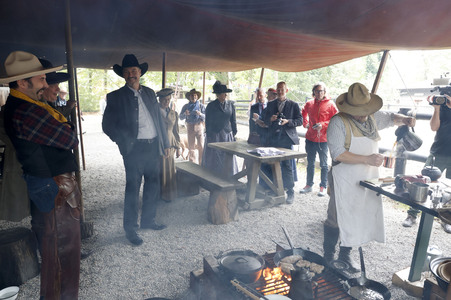Markus Söder besucht den Cowboy-Club München