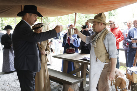 Markus Söder besucht den Cowboy-Club München