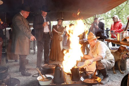 Markus Söder besucht den Cowboy-Club München