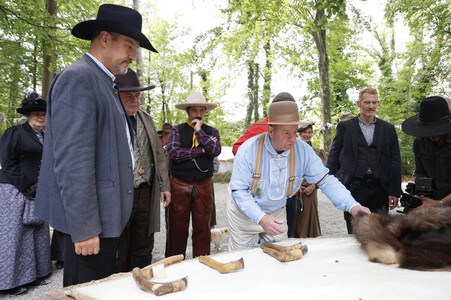 Markus Söder besucht den Cowboy-Club München