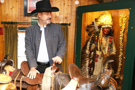 Markus Söder besucht den Cowboy-Club München