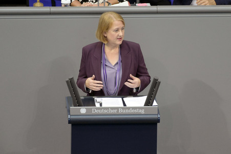 185. Sitzung des Deutschen Bundestages in Berlin