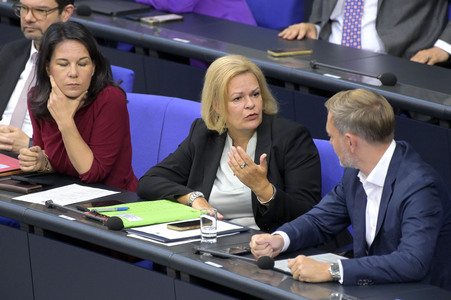 185. Sitzung des Deutschen Bundestages in Berlin