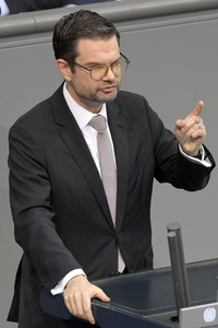 185. Sitzung des Deutschen Bundestages in Berlin