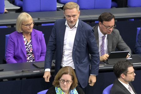 185. Sitzung des Deutschen Bundestages in Berlin