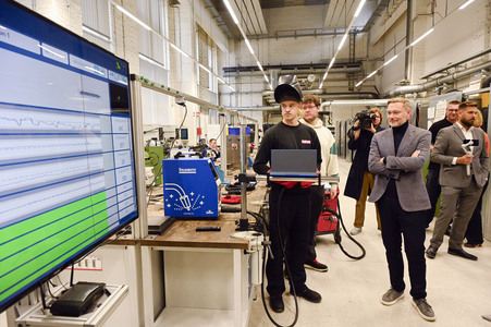 Christian Lindner zu Besuch im ABB-Ausbildungszentrum Berlin-Pankow